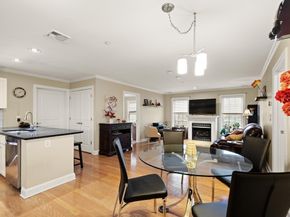 8 Crowninshield St 111, Peabody MA 01960