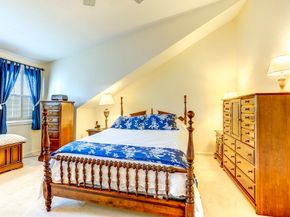 138 Quincy Shore Drive 170, Quincy MA 02171