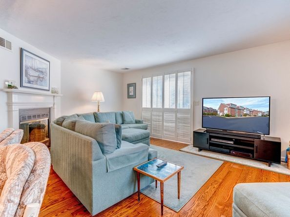 138 Quincy Shore Drive 170, Quincy MA 02171