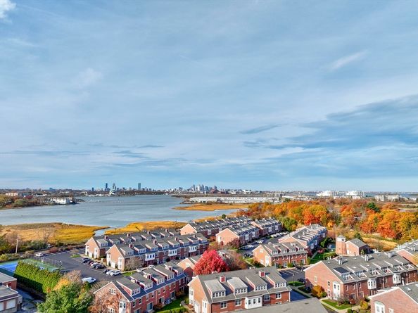 138 Quincy Shore Drive 170, Quincy MA 02171