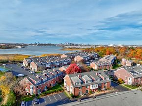 138 Quincy Shore Drive 170, Quincy MA 02171