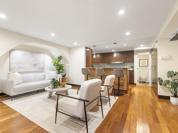 53 Clarendon St 1, Boston MA 02116