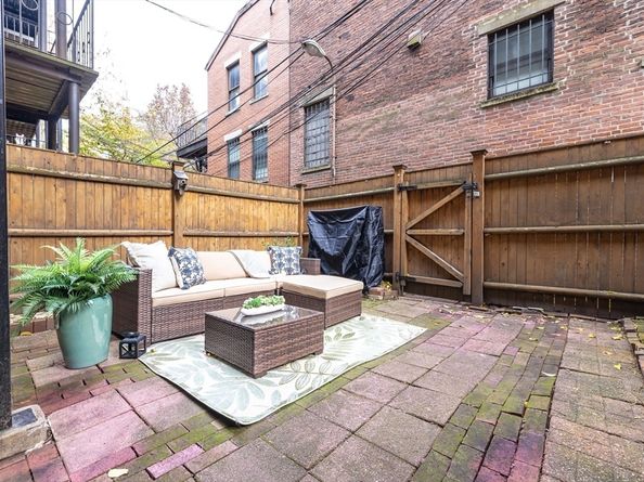 53 Clarendon St 1, Boston MA 02116