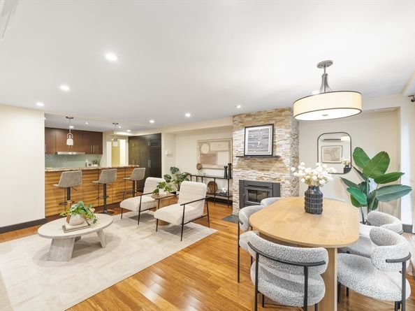 53 Clarendon St 1, Boston MA 02116