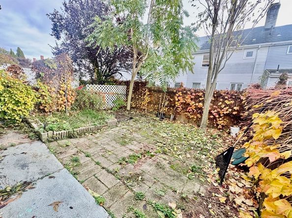 58 Regent Rd, Malden MA 02148