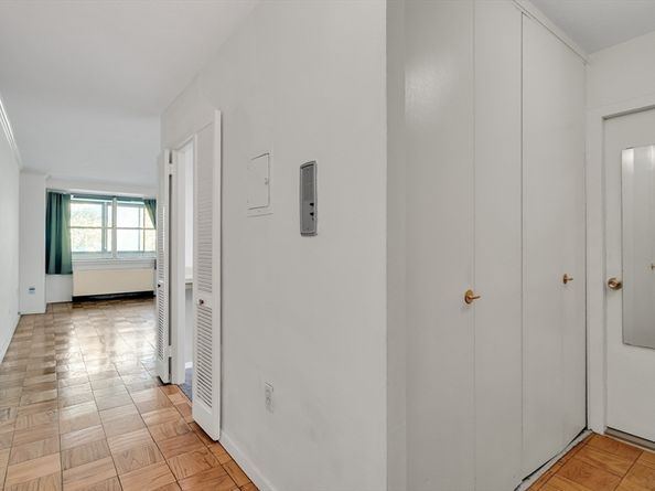 9 Hawthorne Pl 5K, Boston MA 02114