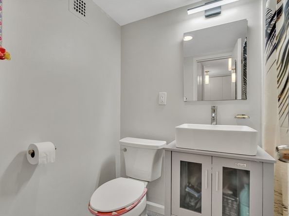 9 Hawthorne Pl 5K, Boston MA 02114