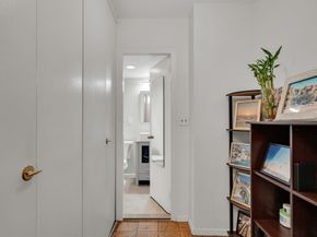 9 Hawthorne Pl 5K, Boston MA 02114