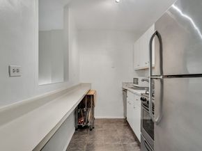 9 Hawthorne Pl 5K, Boston MA 02114