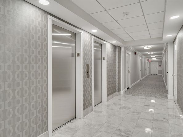 9 Hawthorne Pl 5K, Boston MA 02114