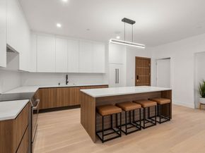 16 Stearns Rd 304, Wellesley MA 02482