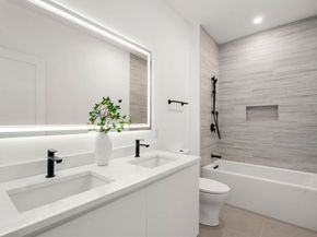 16 Stearns Rd 304, Wellesley MA 02482