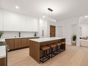 16 Stearns Rd 304, Wellesley MA 02482