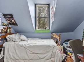 31 Kelton St, Athol MA 01331