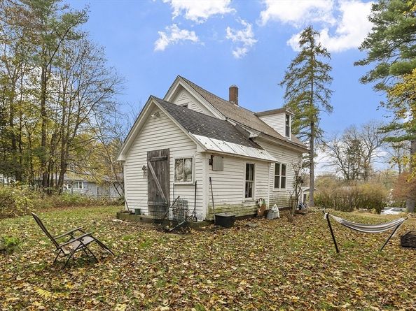 31 Kelton St, Athol MA 01331