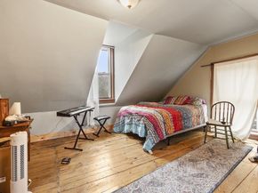 31 Kelton St, Athol MA 01331