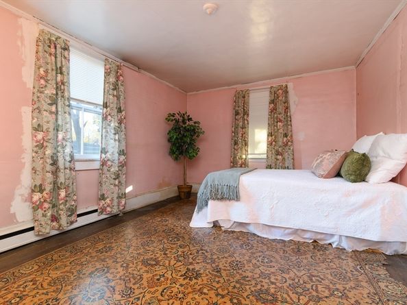 30 Puritan Rd, Weymouth MA 02189