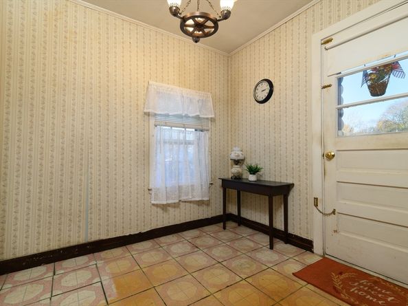 30 Puritan Rd, Weymouth MA 02189