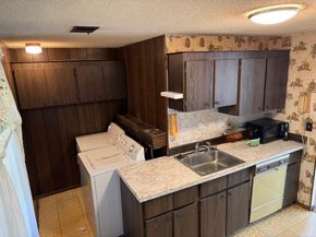 122 Sinclair Rd, Brockton MA 02302