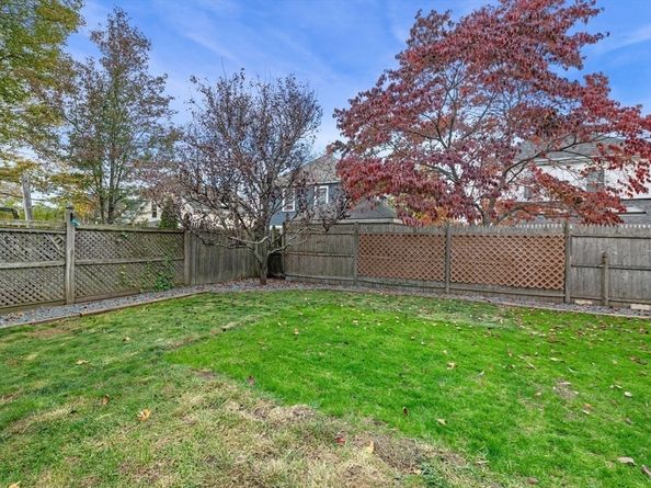 16 Lyman St, Beverly MA 01915