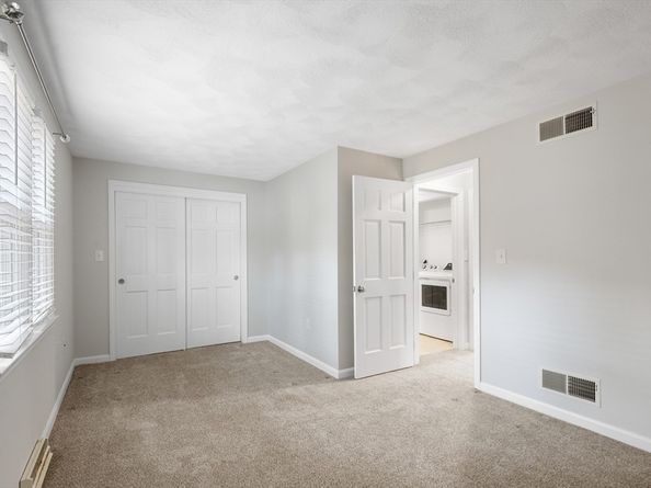 730 Wellman Ave 730, Chelmsford MA 01863