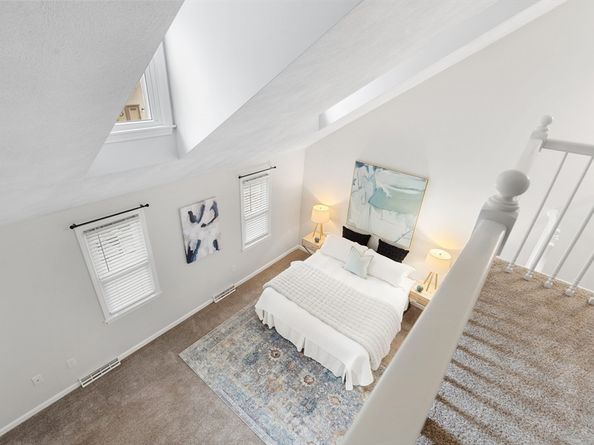 730 Wellman Ave 730, Chelmsford MA 01863