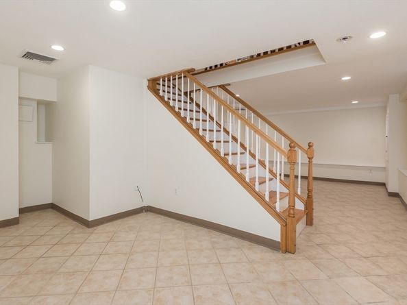 36 Sciarappa St, Cambridge MA 02141