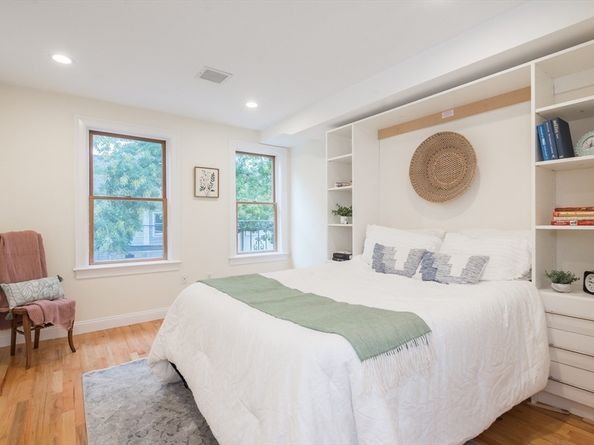 36 Sciarappa St, Cambridge MA 02141