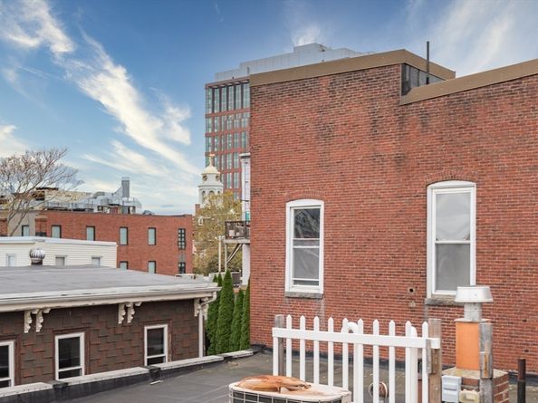 36 Sciarappa St, Cambridge MA 02141