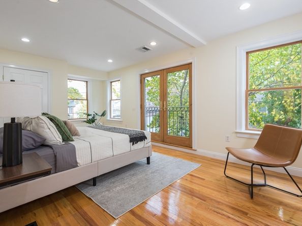 36 Sciarappa St, Cambridge MA 02141