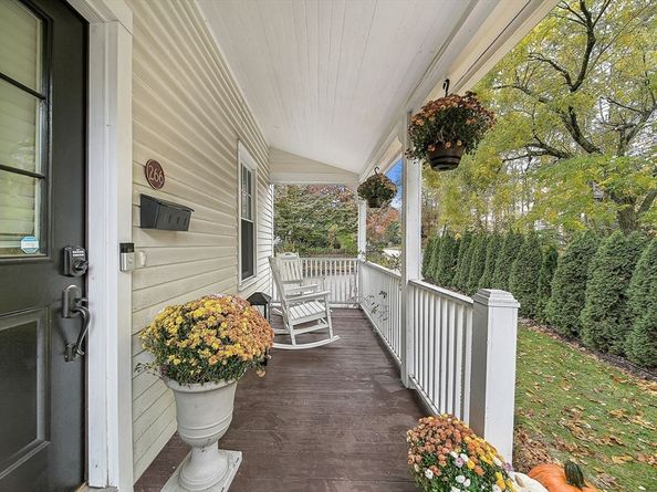 266 Langley Rd 1, Newton MA 02459