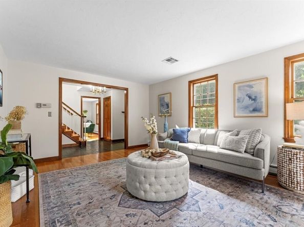 769 Edgell Rd, Framingham MA 01701