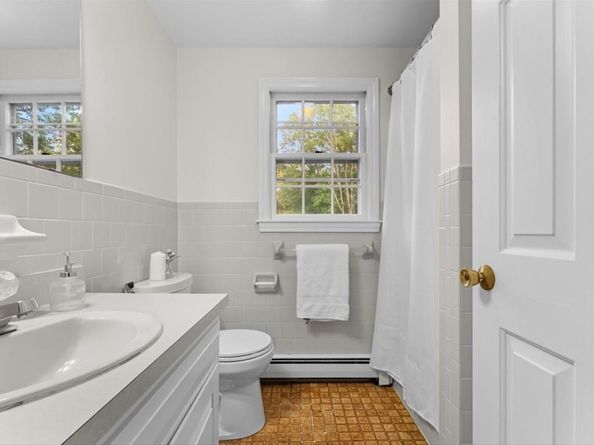 769 Edgell Rd, Framingham MA 01701