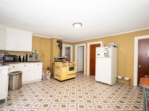 6-10 Walcott St, Southbridge MA 01550