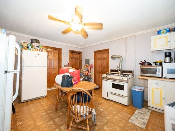 6-10 Walcott St, Southbridge MA 01550