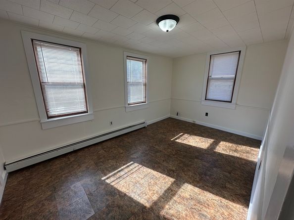 6-10 Walcott St, Southbridge MA 01550