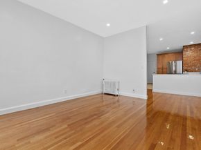 3 Englewood Ave 9, Brookline MA 02445