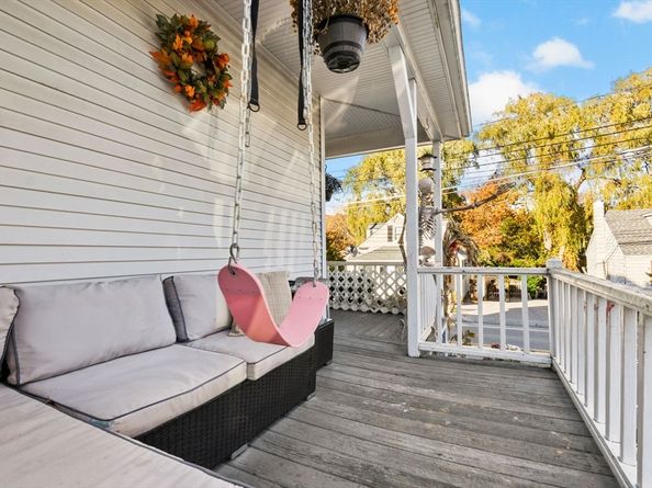 65 Poplar St, Gloucester MA 01930