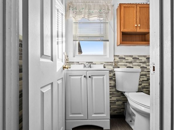 65 Poplar St, Gloucester MA 01930