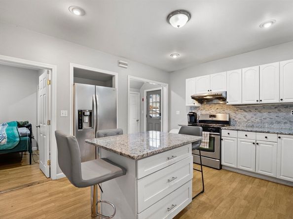 39 Centre St, Lynn MA 01905