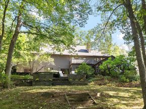 35 Bonny Ln, North Andover MA 01845