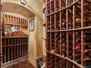 357-359 Beacon St 2, Boston MA 02116