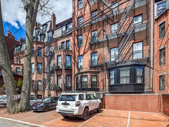 357-359 Beacon St 2, Boston MA 02116