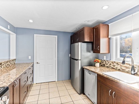 663 Wareham Street 6, Middleboro MA 02346