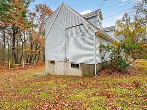 395 High St, Uxbridge MA 01569