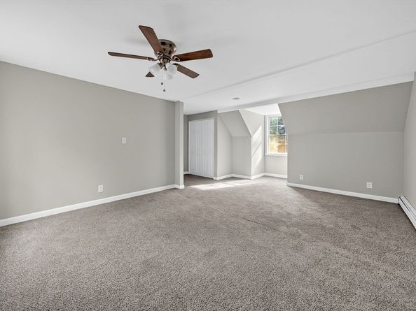 395 High St, Uxbridge MA 01569