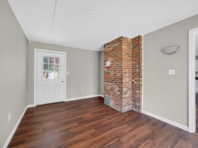 395 High St, Uxbridge MA 01569