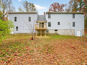 395 High St, Uxbridge MA 01569