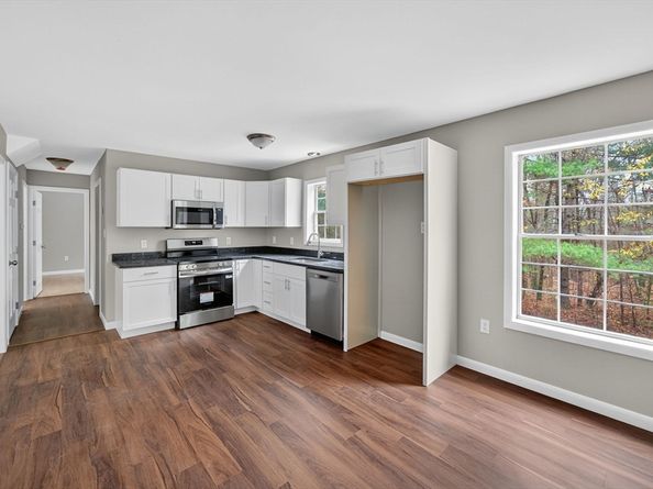 395 High St, Uxbridge MA 01569