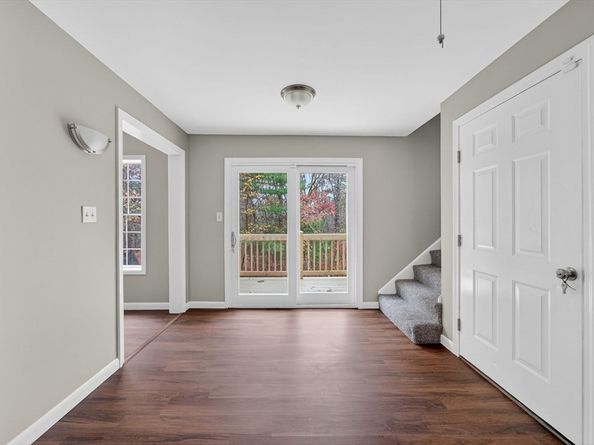 395 High St, Uxbridge MA 01569